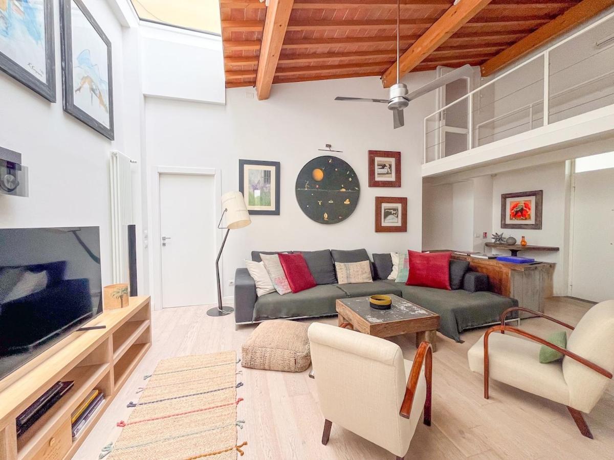 Cozy Loft In The Heart Of